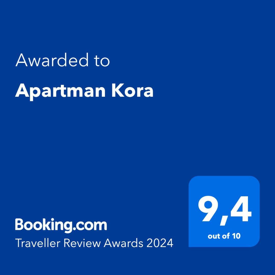 Apartman Kora นยีวีเซ ภายนอก รูปภาพ